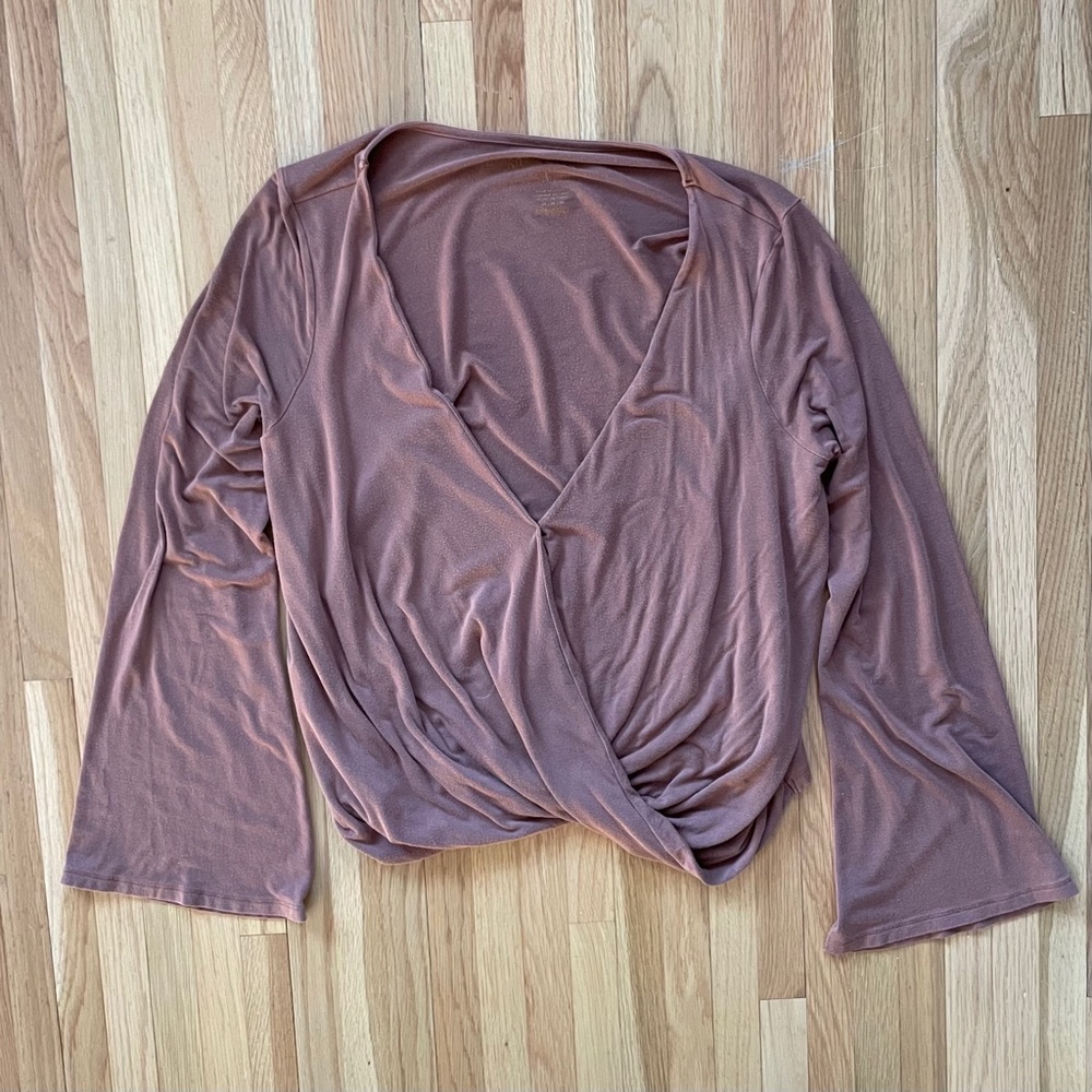 AEO Top